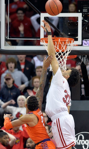 No. 16 Louisville avoids late disaster, beats Clemson 56-55